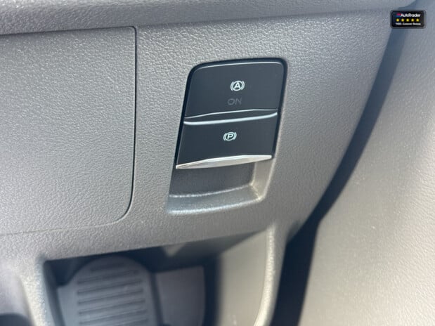 Ford Transit AUTO LWB L3H2 Medium Roof 350 Limited Air Alloys cruise Carplay EURO 6 23