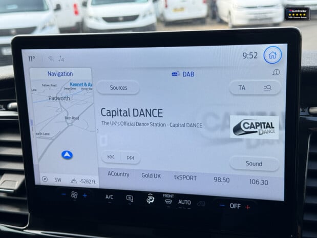 Ford Transit AUTO LWB L3H2 Medium Roof 350 Limited Air Alloys cruise Carplay EURO 6 33