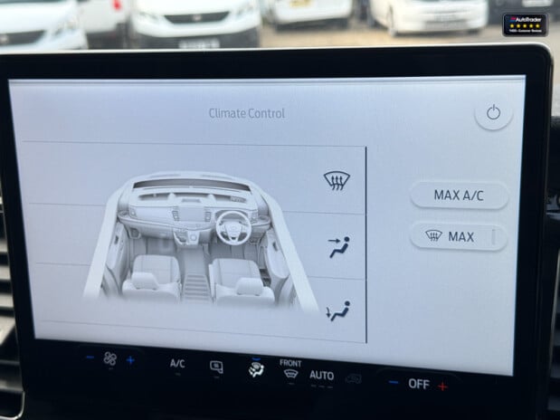 Ford Transit AUTO LWB L3H2 Medium Roof 350 Limited Air Alloys cruise Carplay EURO 6 35