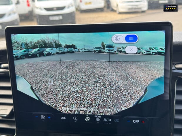 Ford Transit AUTO LWB L3H2 Medium Roof 350 Limited Air Alloys cruise Carplay EURO 6 50