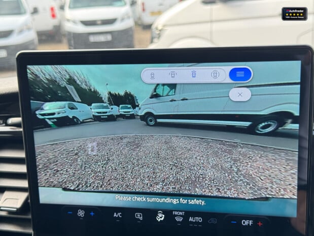 Ford Transit AUTO LWB L3H2 Medium Roof 350 Limited Air Alloys cruise Carplay EURO 6 52