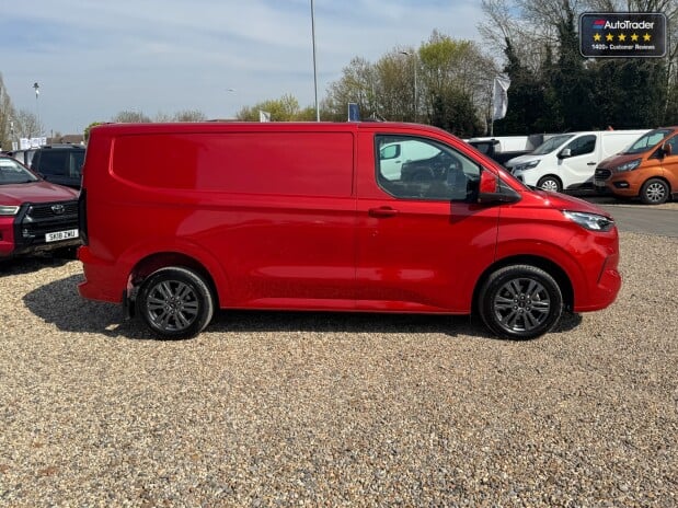 Ford Transit Custom SWB L1H1 [SOLD CR] 300 Limited Alloys Air Con Sensors Alloys Carplay EURO 6 5