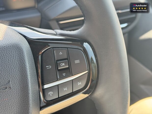 Ford Transit Custom SWB L1H1 [SOLD CR] 300 Limited Alloys Air Con Sensors Alloys Carplay EURO 6 13