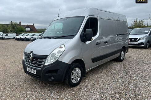 Renault Master MWB L2H2 Medium Roof Premier Edition Air Con Camera EURO 6 NO VAT
