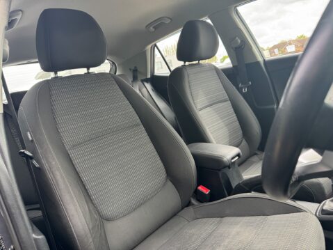 Kia Stonic (Sold) 1.0 T-GDi 2 SUV 5dr Petrol Manual Euro 6 (s/s) (99 bhp) 9