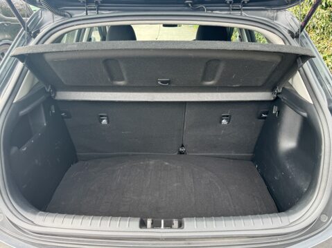 Kia Stonic (Sold) 1.0 T-GDi 2 SUV 5dr Petrol Manual Euro 6 (s/s) (99 bhp) 28