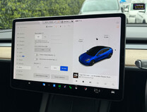 Tesla Model 3 (Sold) (Dual Motor) Long Range Saloon 4dr Electric Auto 4WDE (346 ps) 21