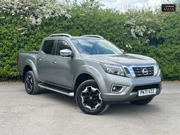 Nissan Navara AUTO Crew Cab 4X4 Tekna Alloys Air Con 190PS Cruise EURO 6 NO VAT 2