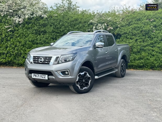 Nissan Navara AUTO Crew Cab 4X4 Tekna Alloys Air Con 190PS Cruise EURO 6 NO VAT 1