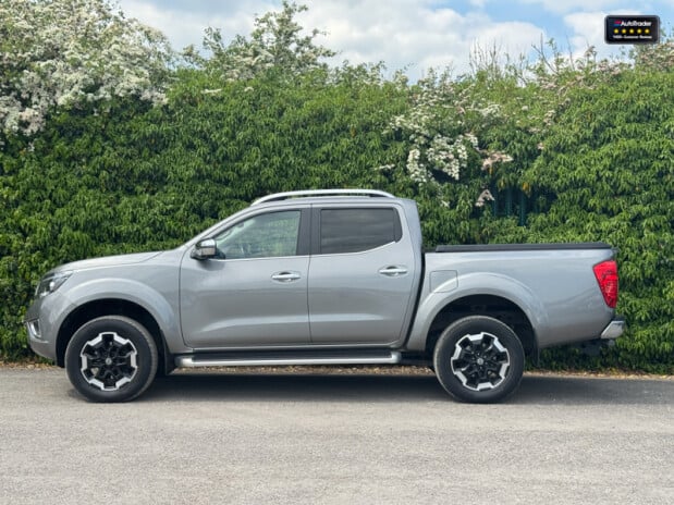 Nissan Navara AUTO Crew Cab 4X4 Tekna Alloys Air Con 190PS Cruise EURO 6 NO VAT 5