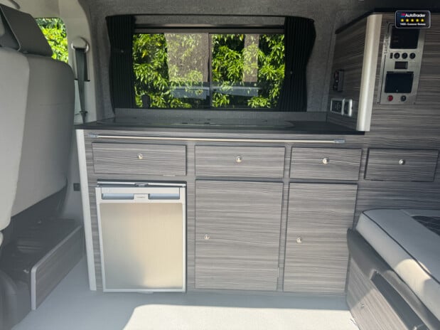 Volkswagen Transporter Camper HIghline Pop Top Fridge Cooker R&R Bed Captain Seats Ext' Power NO V 16