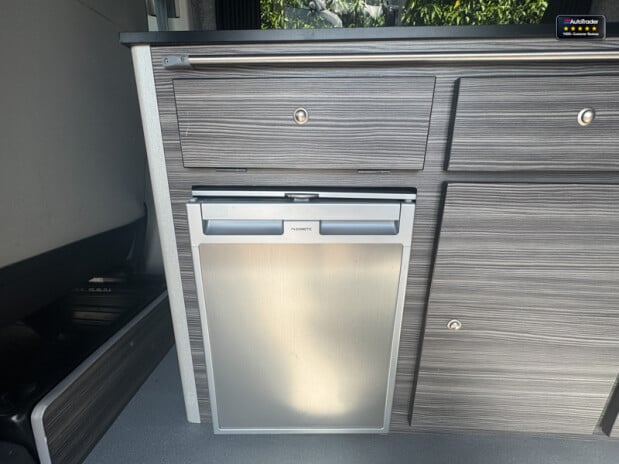 Volkswagen Transporter Camper HIghline Pop Top Fridge Cooker R&R Bed Captain Seats Ext' Power NO V 17