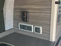 Volkswagen Transporter Camper HIghline Pop Top Fridge Cooker R&R Bed Captain Seats Ext' Power NO V 21