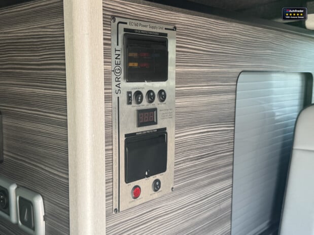 Volkswagen Transporter Camper HIghline Pop Top Fridge Cooker R&R Bed Captain Seats Ext' Power NO V 22