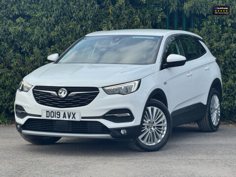 Vauxhall Grandland X 1.2 Turbo GPF Tech Line Nav SUV 5dr Petrol Manual Euro 6 (s/s) (130 ps) 27