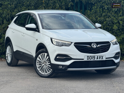 Vauxhall Grandland X 1.2 Turbo GPF Tech Line Nav SUV 5dr Petrol Manual Euro 6 (s/s) (130 ps) 28
