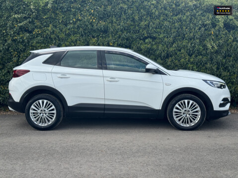 Vauxhall Grandland X 1.2 Turbo GPF Tech Line Nav SUV 5dr Petrol Manual Euro 6 (s/s) (130 ps) 30