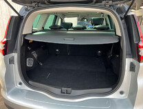 Renault Grand Scenic 1.6 dCi Signature Nav MPV 5dr Diesel EDC Euro 6 (s/s) (160 ps) 9