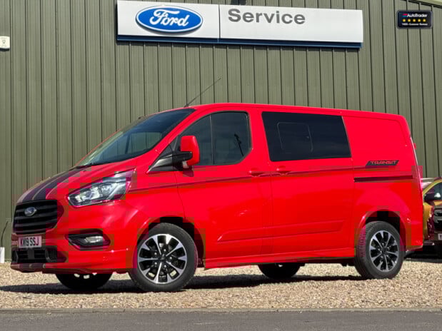 Ford Transit Custom Crew Cab AUTO SWB L1H1 310 Sport Air Con Cam Sensors EURO 6 2