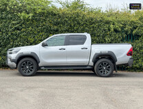 Toyota Hilux Crew Cab AUTO 4X4 Invincible X 4WD Air Con Cam Nav EURO 6 NO VAT 5