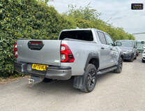 Toyota Hilux Crew Cab AUTO 4X4 Invincible X 4WD Air Con Cam Nav EURO 6 NO VAT 3