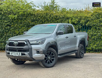 Toyota Hilux Crew Cab AUTO 4X4 Invincible X 4WD Air Con Cam Nav EURO 6 NO VAT 1