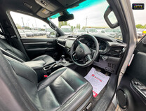Toyota Hilux Crew Cab AUTO 4X4 Invincible X 4WD Air Con Cam Nav EURO 6 NO VAT 9