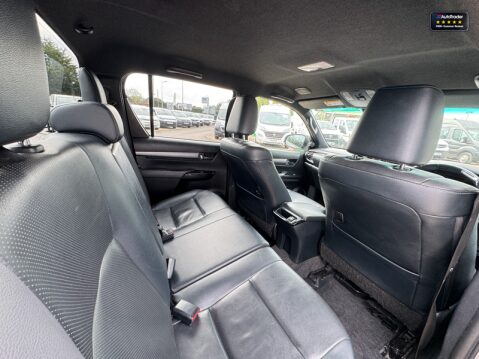 Toyota Hilux Crew Cab AUTO 4X4 Invincible X 4WD Air Con Cam Nav EURO 6 NO VAT 11
