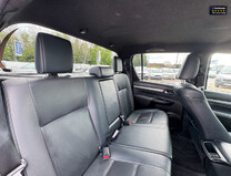Toyota Hilux Crew Cab AUTO 4X4 Invincible X 4WD Air Con Cam Nav EURO 6 NO VAT 12