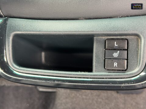 Toyota Hilux Crew Cab AUTO 4X4 Invincible X 4WD Air Con Cam Nav EURO 6 NO VAT 13