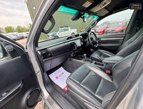 Toyota Hilux Crew Cab AUTO 4X4 Invincible X 4WD Air Con Cam Nav EURO 6 NO VAT 16