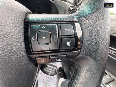 Toyota Hilux Crew Cab AUTO 4X4 Invincible X 4WD Air Con Cam Nav EURO 6 NO VAT 20