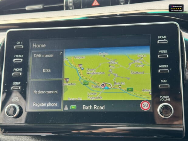 Toyota Hilux Crew Cab AUTO 4X4 Invincible X 4WD Air Con Cam Nav EURO 6 NO VAT 41