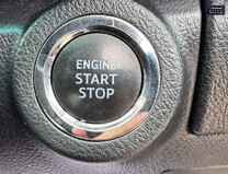 Toyota Hilux Crew Cab AUTO 4X4 Invincible X 4WD Air Con Cam Nav EURO 6 NO VAT 48