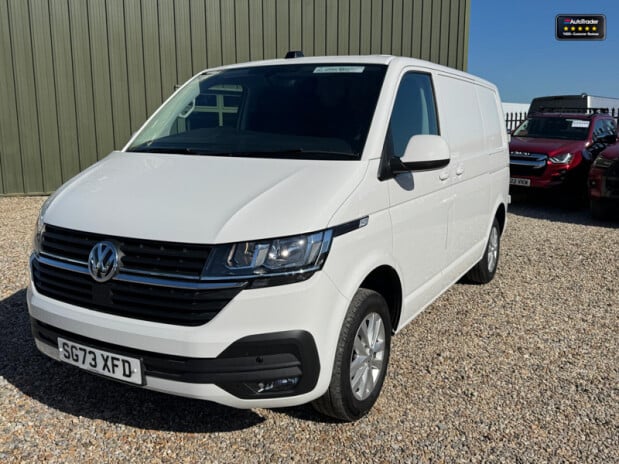 Volkswagen Transporter SWB L1H1 Low Roof T28 Tdi Highline Air Con Alloys Sensors EURO 6 2