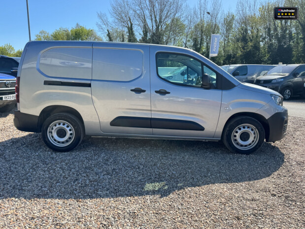 Peugeot Partner LWB L2H1 Low Roof Bluehdi Professional Premium Plus EURO 6 5