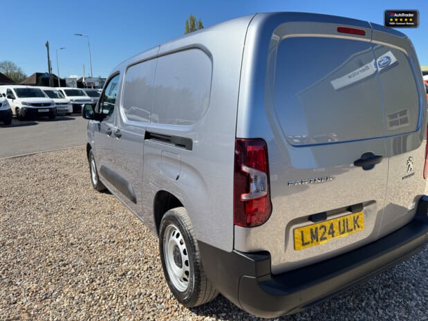 Peugeot Partner LWB L2H1 Low Roof Bluehdi Professional Premium Plus EURO 6 10