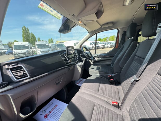 Ford Transit Custom Crew Cab SWB L1H1 Low Roof 300 Limited Air Con Sensors EURO 6 14