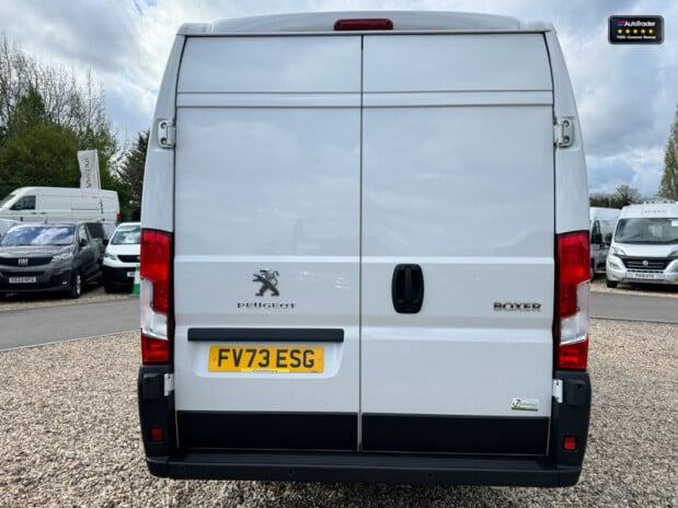 Peugeot Boxer XLWB L4H2 Medium Roof Professional Premium Plus Air Con Nav EURO 6 7