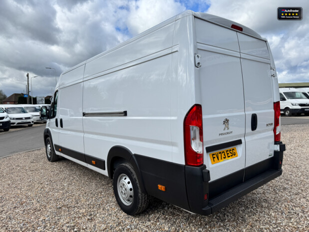Peugeot Boxer XLWB L4H2 Medium Roof Professional Premium Plus Air Con Nav EURO 6 10