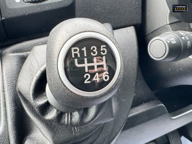Peugeot Boxer XLWB L4H2 Medium Roof Professional Premium Plus Air Con Nav EURO 6 36