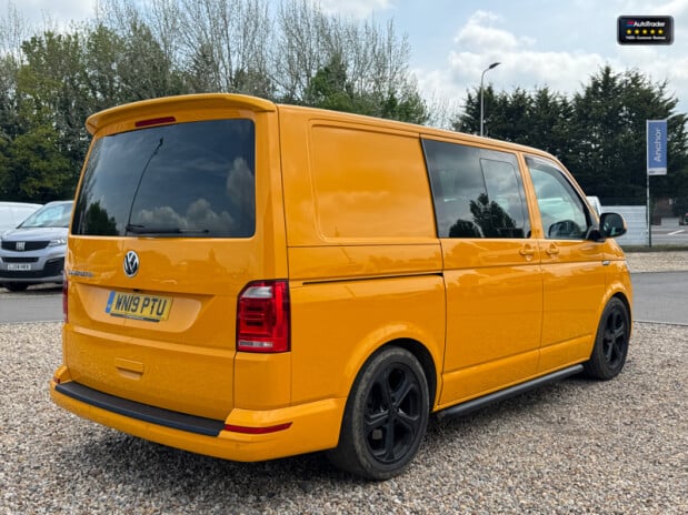 Volkswagen Transporter Crew Cab AUTO SWB L1H1 Kombi Highline Air Con Cam Nav EURO 6 NO VAT 7