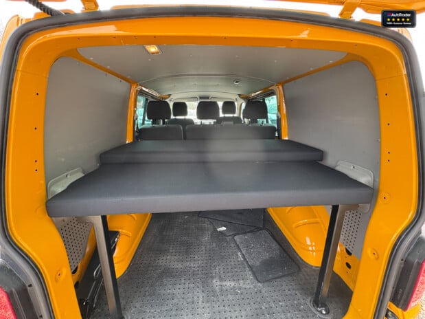 Volkswagen Transporter Crew Cab AUTO SWB L1H1 Kombi Highline Air Con Cam Nav EURO 6 NO VAT 10