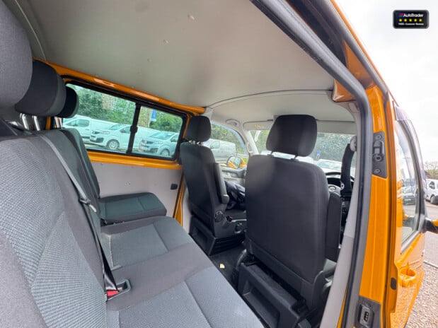 Volkswagen Transporter Crew Cab AUTO SWB L1H1 Kombi Highline Air Con Cam Nav EURO 6 NO VAT 19