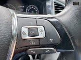 Volkswagen Transporter Crew Cab AUTO SWB L1H1 Kombi Highline Air Con Cam Nav EURO 6 NO VAT 22