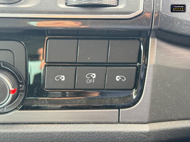 Volkswagen Transporter Crew Cab AUTO SWB L1H1 Kombi Highline Air Con Cam Nav EURO 6 NO VAT 48