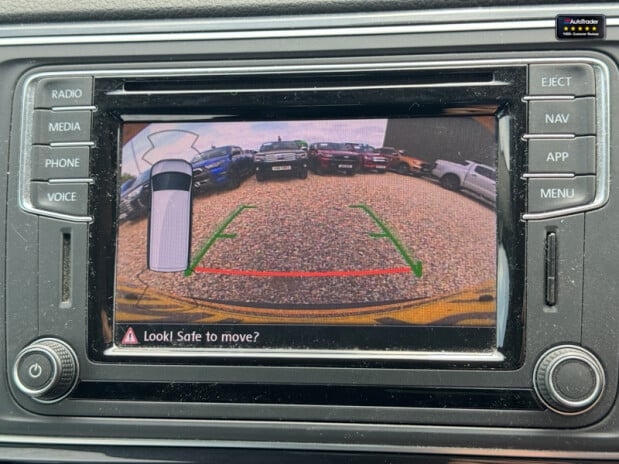 Volkswagen Transporter Crew Cab AUTO SWB L1H1 Kombi Highline Air Con Cam Nav EURO 6 NO VAT 50