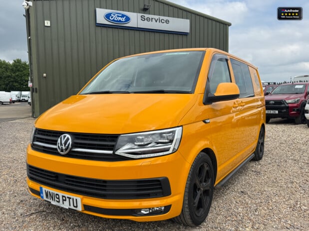 Volkswagen Transporter Crew Cab [SOLD SM] AUTO SWB L1H1 Kombi Highline Air Con Cam Nav EURO 6 NO 3