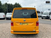 Volkswagen Transporter Crew Cab [SOLD SM] AUTO SWB L1H1 Kombi Highline Air Con Cam Nav EURO 6 NO 8