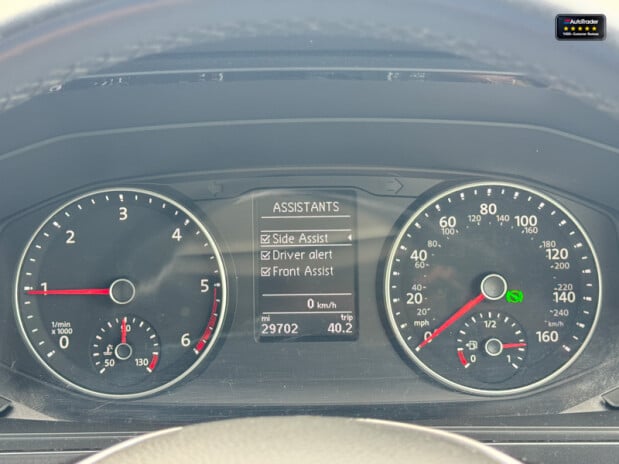 Volkswagen Transporter Crew Cab [SOLD SM] AUTO SWB L1H1 Kombi Highline Air Con Cam Nav EURO 6 NO 30